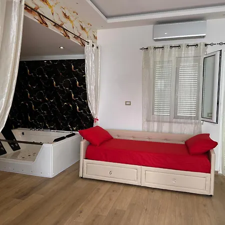 Mon - 3*